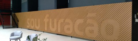 Paineis decorativos se destacam no CT do Athletico